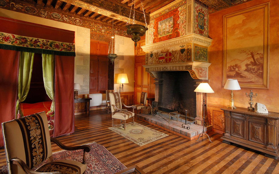 Scene De Menage La Vie De Chateau Chateau de Ménessaire I Chambres d'hôtes de charme et Gîtes